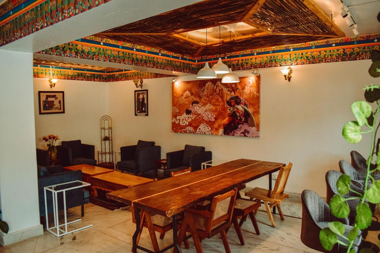 Hotel Lingzi Лех Экстерьер фото