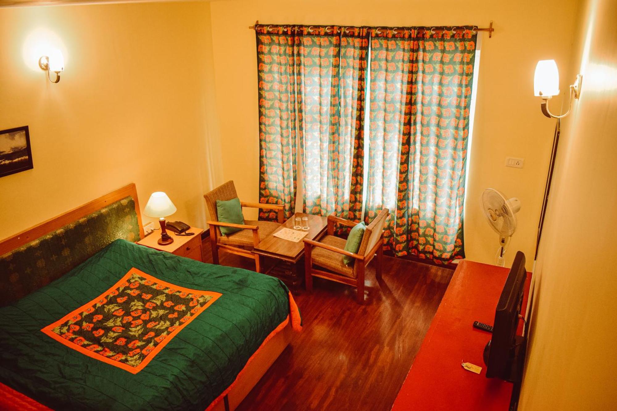 Hotel Lingzi Лех Экстерьер фото