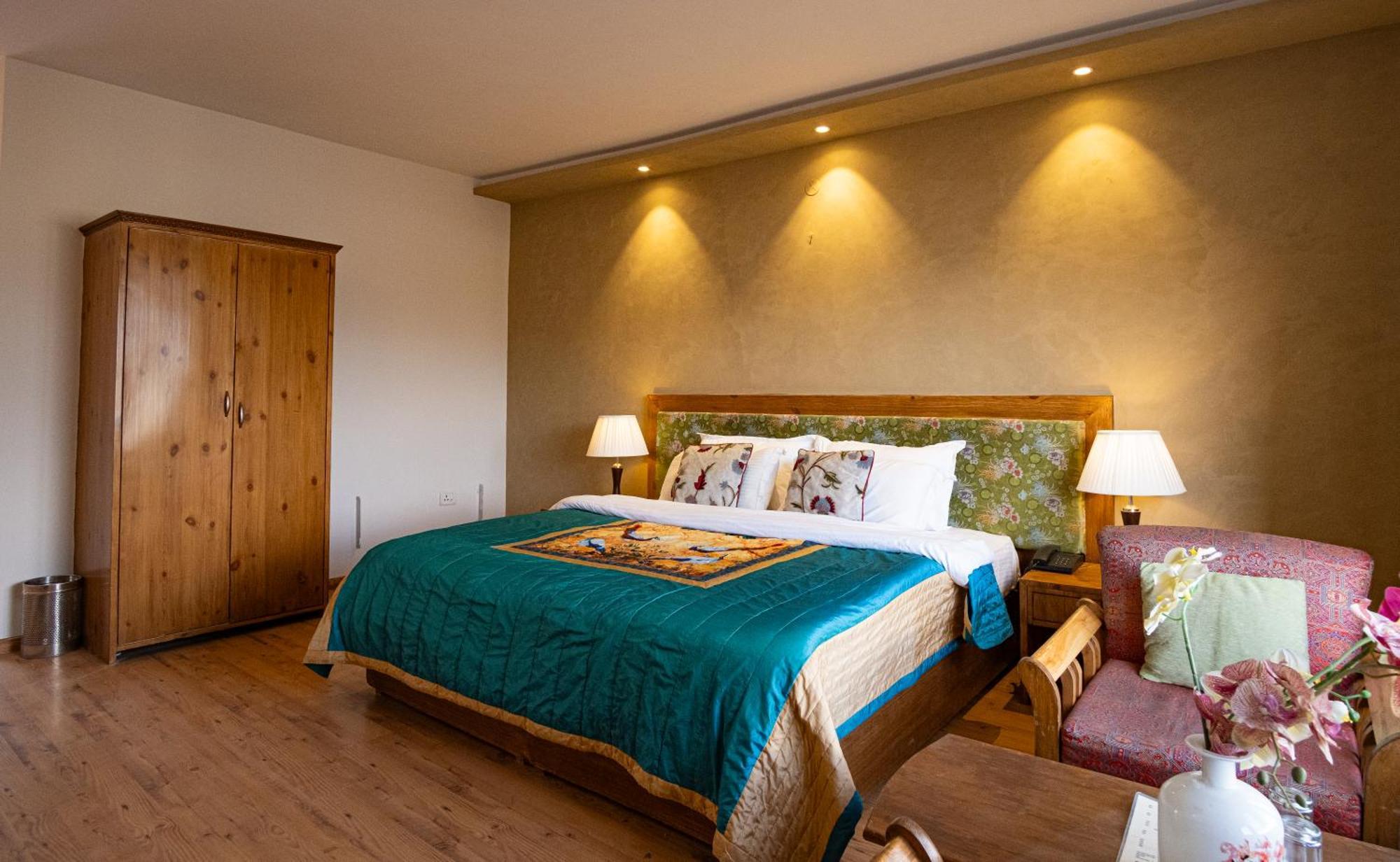 Hotel Lingzi Лех Экстерьер фото