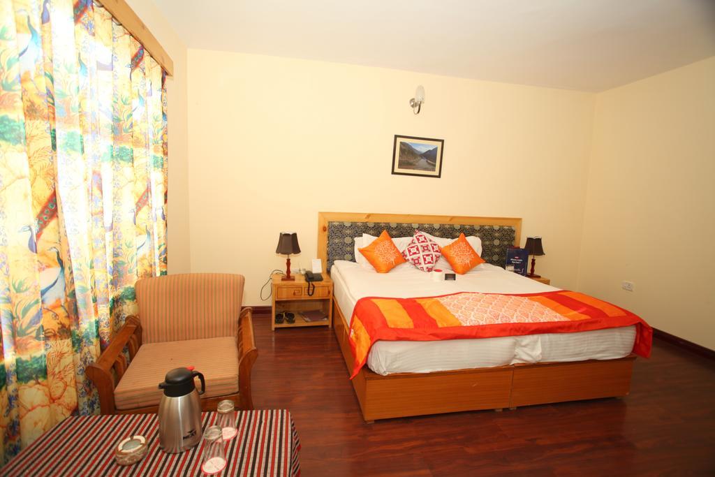 Hotel Lingzi Лех Экстерьер фото